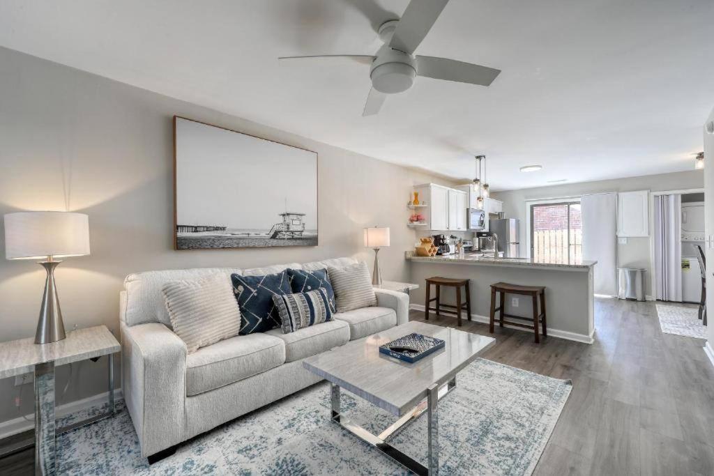Stylish Haven New Walk To The Ocean Smart Tvs Wifi Apartment Myrtle Beach Bagian luar foto